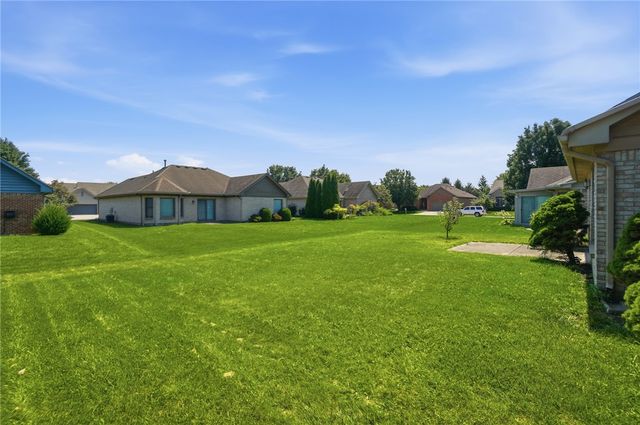 9569 Country Path Trail, Miami Twp, OH 45342