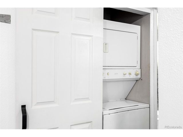 1505 S Ouray Cir D, Aurora, CO 80017