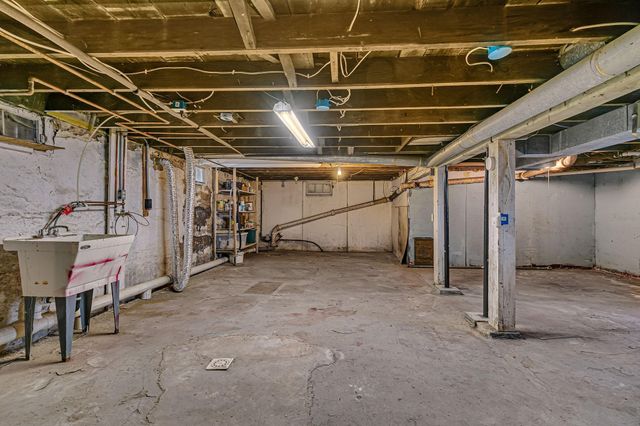 325 Central Avenue N, Milaca, MN 56353