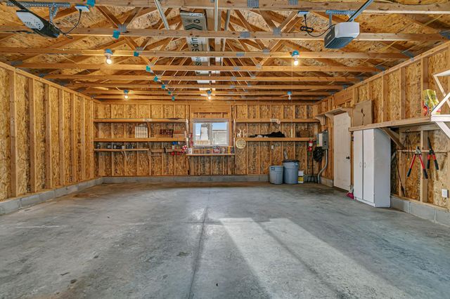 325 Central Avenue N, Milaca, MN 56353