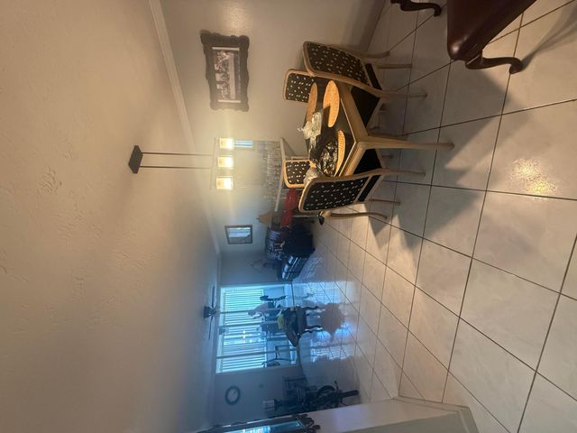 2811 Somerset Drive 118, Lauderdale Lakes, FL 33311