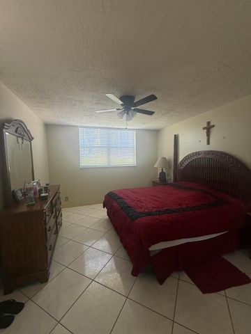 2811 Somerset Drive 118, Lauderdale Lakes, FL 33311