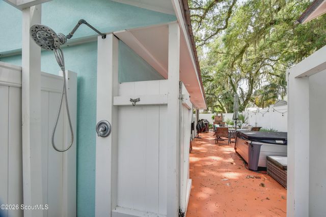 207 Broadway Street, St. Simons Island, GA 31522