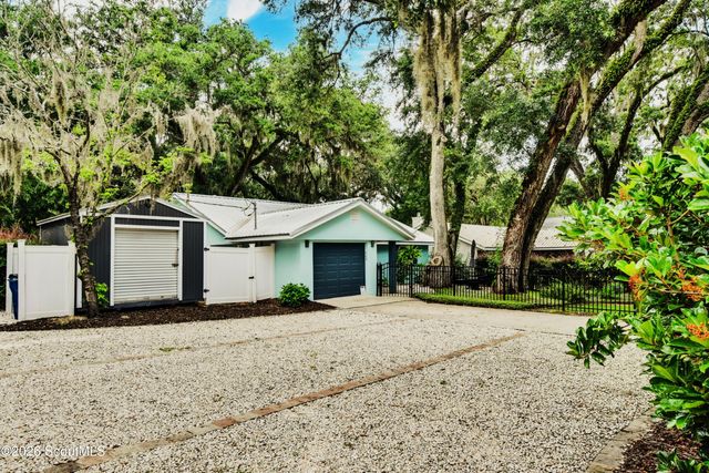 207 Broadway Street, St. Simons Island, GA 31522