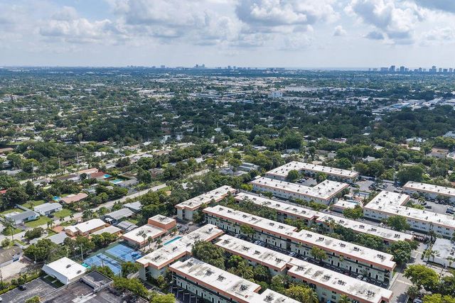 809 W Oakland Park Boulevard K2, Oakland Park, FL 33311