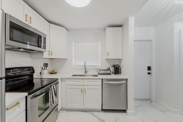 809 W Oakland Park Boulevard K2, Oakland Park, FL 33311