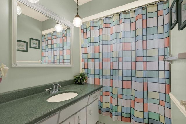 8301 MONARCH CIRCLE, Seminole, FL 33772