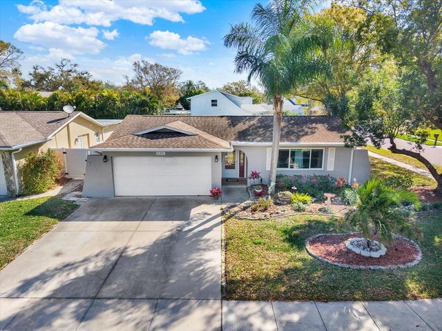 8301 MONARCH CIRCLE, Seminole, FL 33772