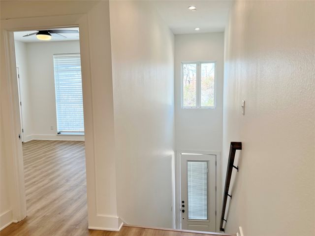 408 Dr Martin Luther King Jr Boulevard 402, Waxahachie, TX 75165