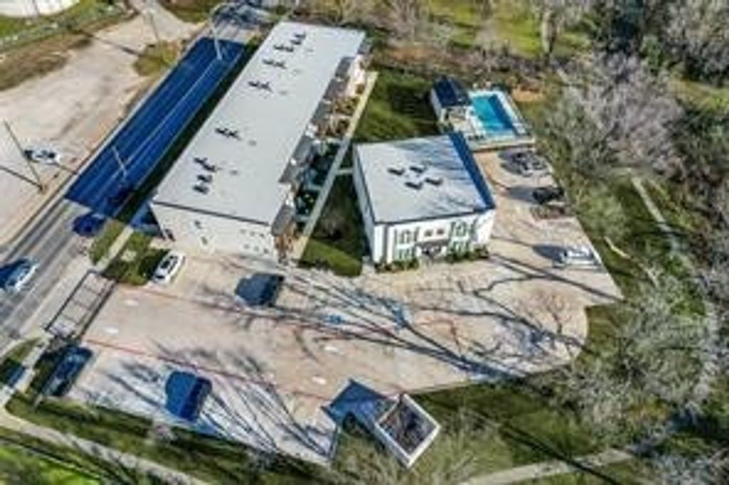 408 Dr Martin Luther King Jr Boulevard 402, Waxahachie, TX 75165