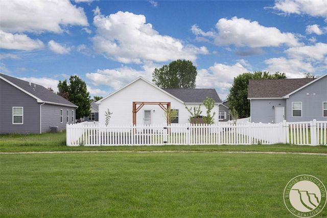 1407 Twin Oaks Drive Drive, Billings, MT 59105