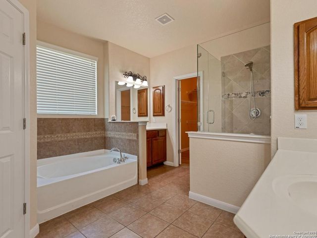 1008 Magellan, Windcrest, TX 78239