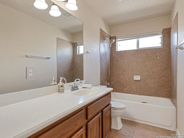 1008 Magellan, Windcrest, TX 78239