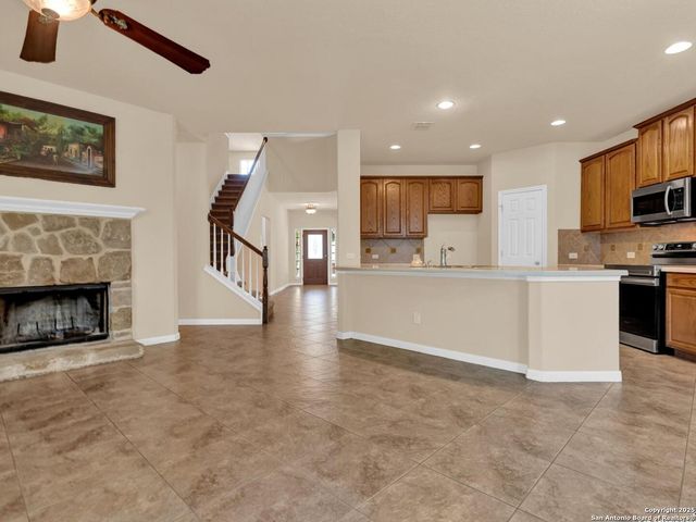 1008 Magellan, Windcrest, TX 78239