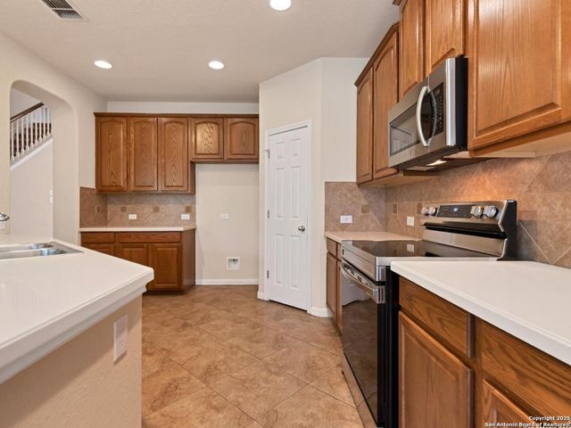 1008 Magellan, Windcrest, TX 78239