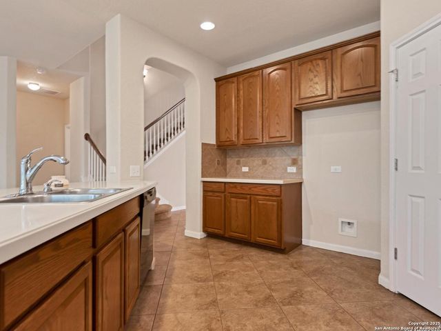 1008 Magellan, Windcrest, TX 78239