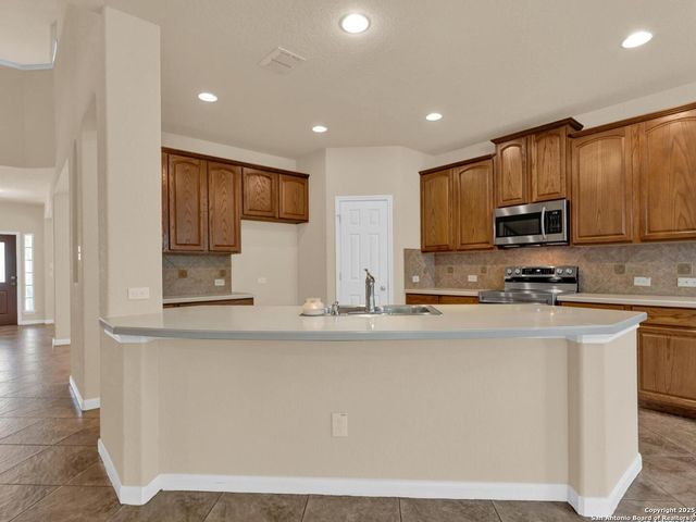 1008 Magellan, Windcrest, TX 78239