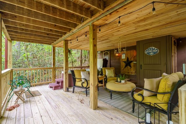 28 Briar Creek Road, Ellijay, GA 30540