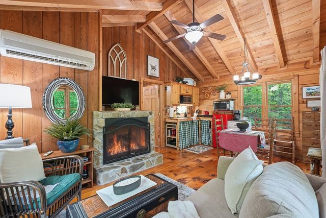 28 Briar Creek Road, Ellijay, GA 30540