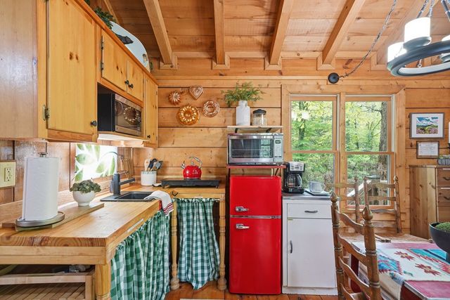 28 Briar Creek Road, Ellijay, GA 30540