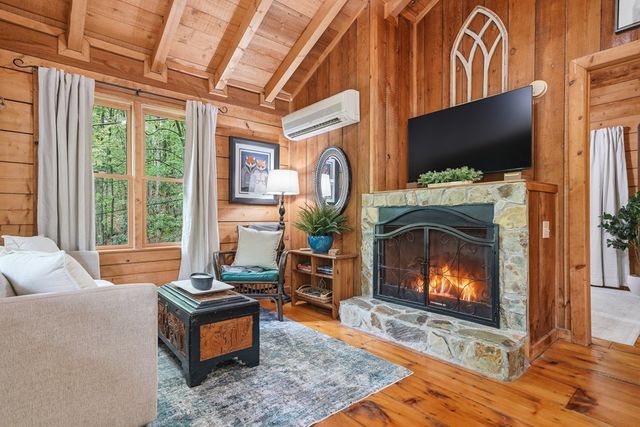 28 Briar Creek Road, Ellijay, GA 30540