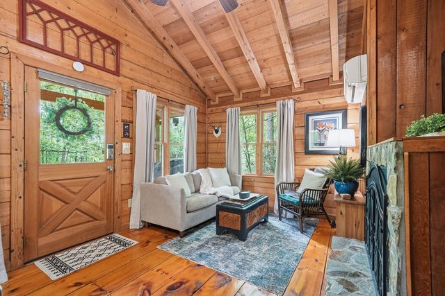 28 Briar Creek Road, Ellijay, GA 30540