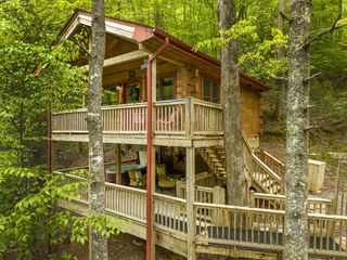28 Briar Creek Road, Ellijay, GA 30540