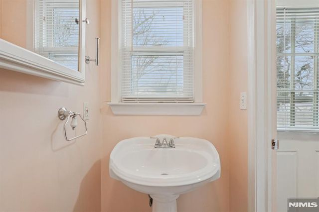 741 Bloomfield Avenue, Nutley, NJ 07110