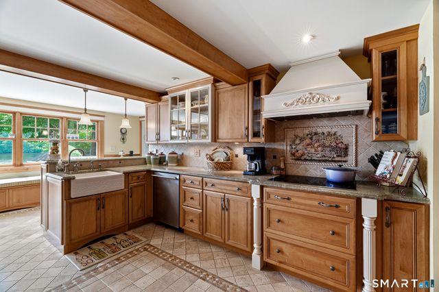 78 North Shore Road, Voluntown, CT 06384