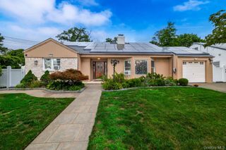 791 Cornwell Avenue, Malverne, NY 11565