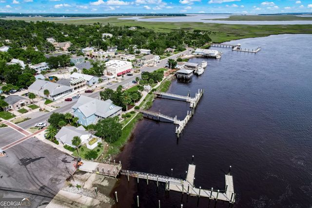 303 Mahan Street, St. Marys, GA 31558