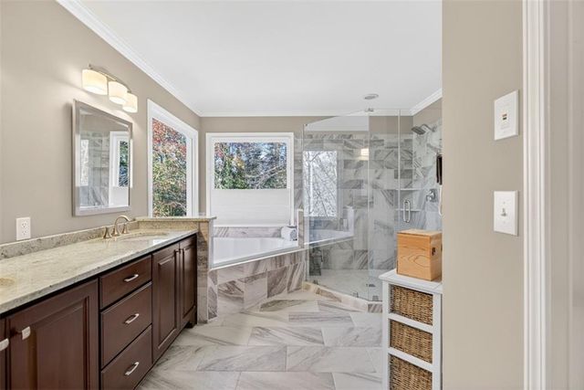 5060 Brent Knoll Lane, Suwanee, GA 30024