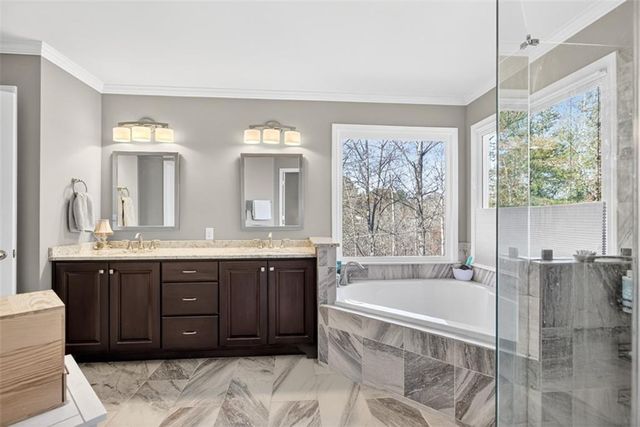 5060 Brent Knoll Lane, Suwanee, GA 30024