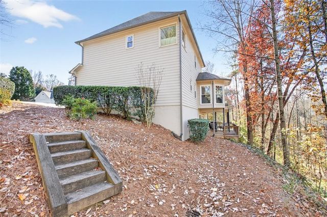 5060 Brent Knoll Lane, Suwanee, GA 30024