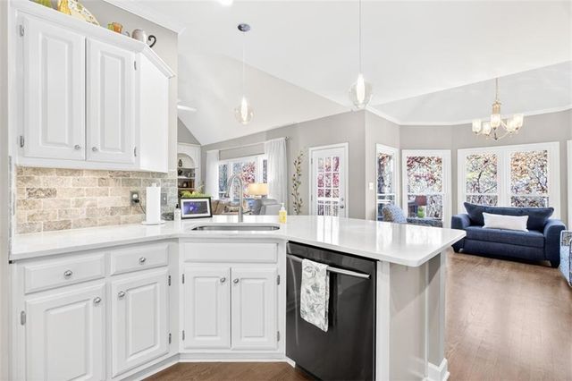 5060 Brent Knoll Lane, Suwanee, GA 30024