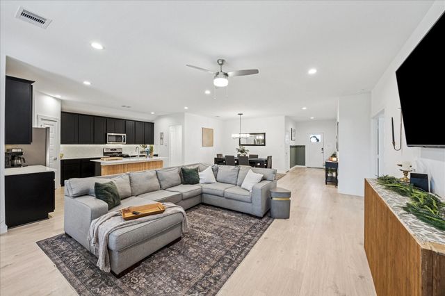 3223 Derry Hill Drive, Fulshear, TX 77441