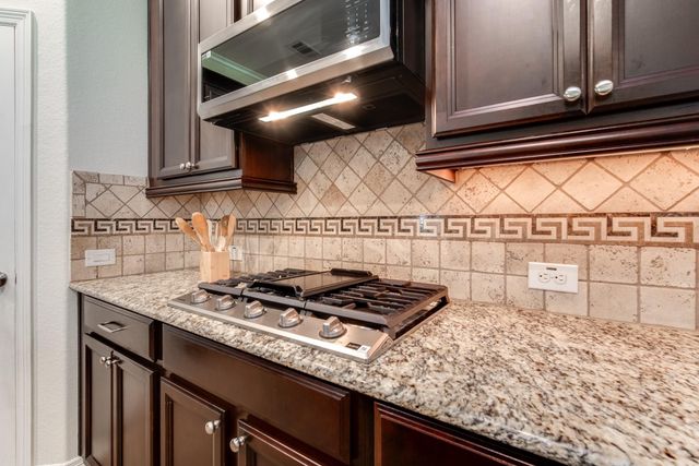 3006 Southern Mill Court, Pearland, TX 77584