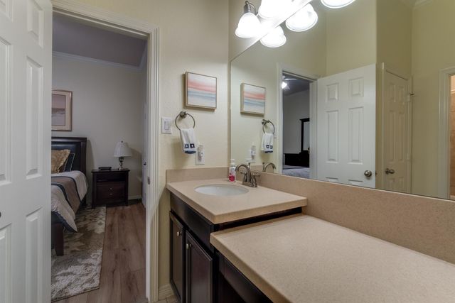 3006 Southern Mill Court, Pearland, TX 77584