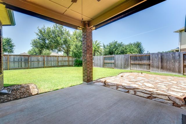 3006 Southern Mill Court, Pearland, TX 77584