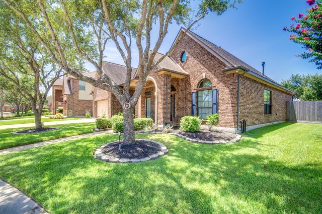 3006 Southern Mill Court, Pearland, TX 77584