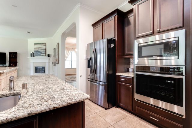 3006 Southern Mill Court, Pearland, TX 77584