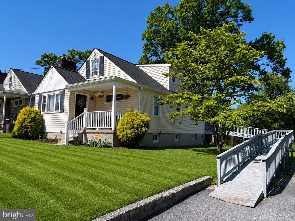 9530 BURTON AVE, Parkville, MD 21234