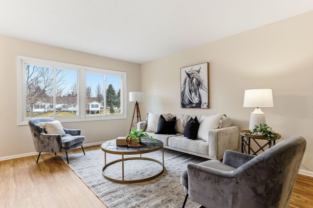 14155 Ensley Court, Apple Valley, MN 55124