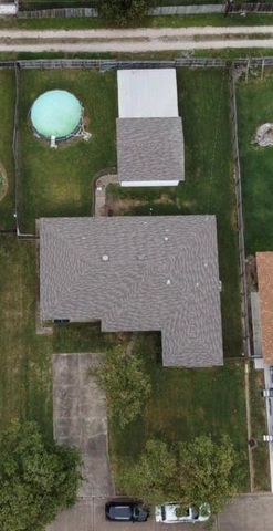 1720 17th Avenue N, Texas City, TX 77590