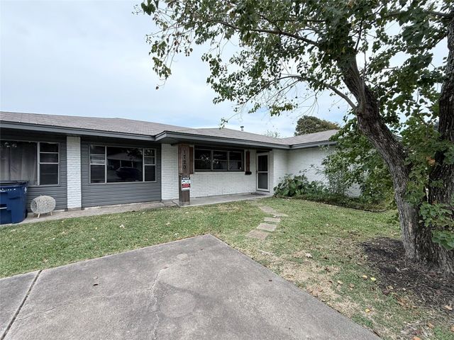 1720 17th Avenue N, Texas City, TX 77590