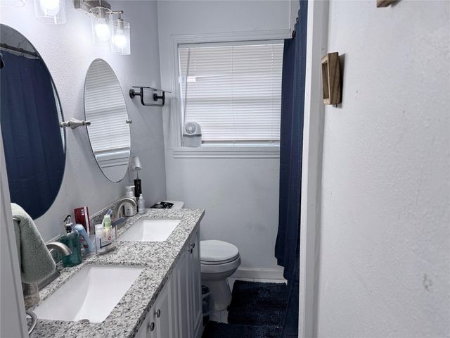 1720 17th Avenue N, Texas City, TX 77590