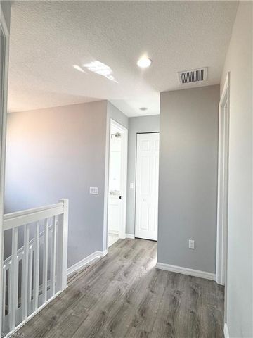 8984 Madrid CIR, Naples, FL 34104