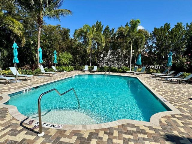 8984 Madrid CIR, Naples, FL 34104