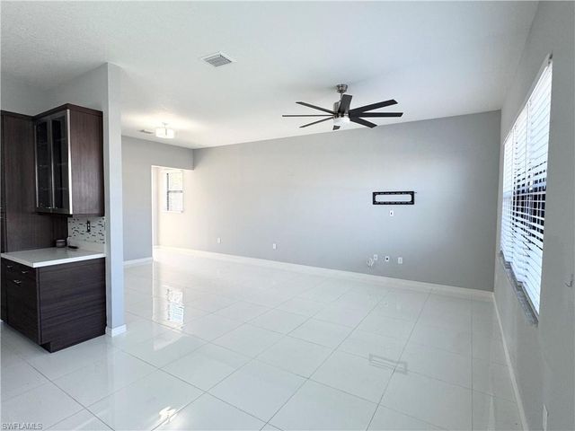 8984 Madrid CIR, Naples, FL 34104