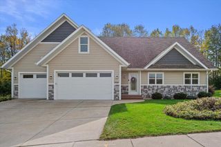 3091 Reflections DRIVE, Hubertus, WI 53033